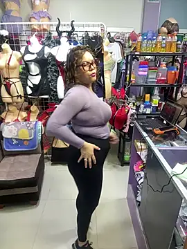 Snapshot of ROSALIALUCY chatting on February 2026 12:04:01 PM ROSALIALUCY online show from February 2026 12:04:01 PM