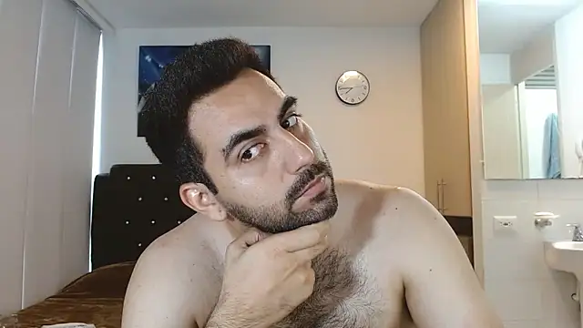 omarmohammedhot2 online show from December 2024 02:32:01 PM