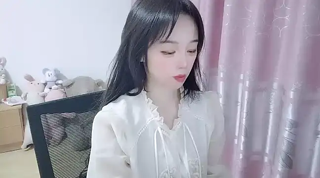 wwcc123 online show from February 2025 03:30:02 PM