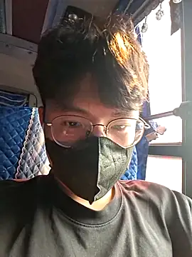 Gwencloudy online show from April 2026 02:38:02 AM