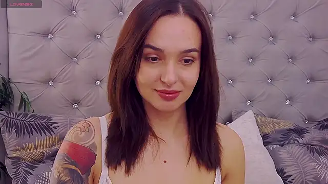 MeIisaLove online show from November 2025 02:38:01 PM