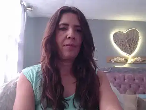 Victoria meester online show from December 2024 01:17:01 PM