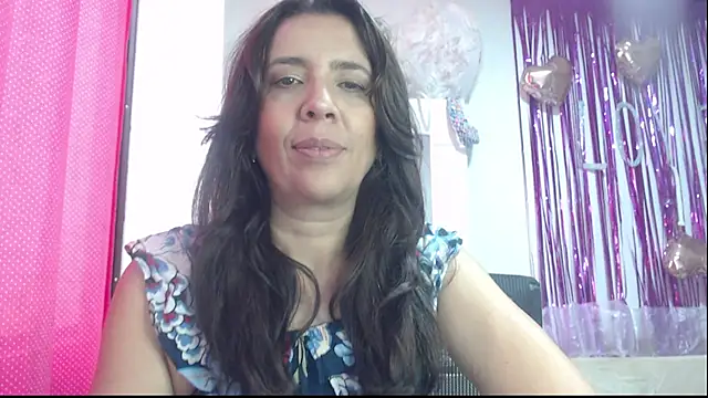 Victoria meester online show from February 2025 03:29:01 PM