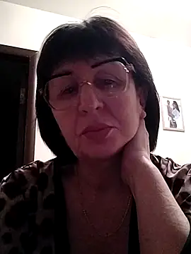 Snapshot of AlbinaXPretty chatting on December 2024 05:06:01 AM AlbinaXPretty online show from December 2024 05:06:01 AM