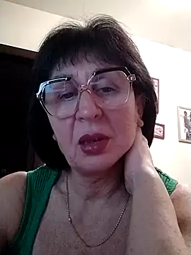 Snapshot of AlbinaXPretty chatting on January 2025 04:07:01 PM AlbinaXPretty online show from January 2025 04:07:01 PM