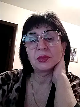 Snapshot of AlbinaXPretty chatting on January 2025 09:34:01 PM AlbinaXPretty online show from January 2025 09:34:01 PM