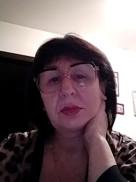 Snapshot of AlbinaXPretty chatting on January 2025 04:50:01 AM AlbinaXPretty online show from January 2025 04:50:01 AM