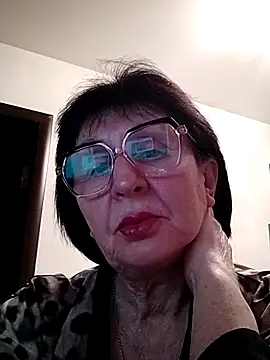 Snapshot of AlbinaXPretty chatting on February 2025 07:23:02 PM AlbinaXPretty online show from February 2025 07:23:02 PM