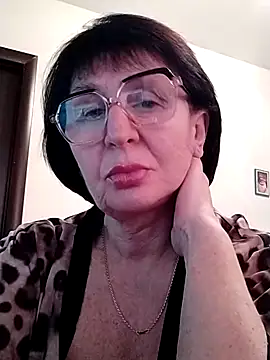 Snapshot of AlbinaXPretty chatting on February 2025 10:54:01 AM AlbinaXPretty online show from February 2025 10:54:01 AM