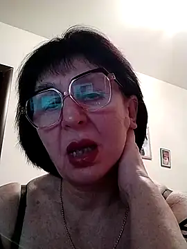 Snapshot of AlbinaXPretty chatting on February 2025 07:30:02 PM AlbinaXPretty online show from February 2025 07:30:02 PM