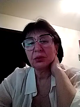 Snapshot of AlbinaXPretty chatting on March 2025 09:08:02 PM AlbinaXPretty online show from March 2025 09:08:02 PM