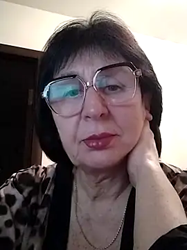 Snapshot of AlbinaXPretty chatting on March 2025 04:56:02 PM AlbinaXPretty online show from March 2025 04:56:02 PM