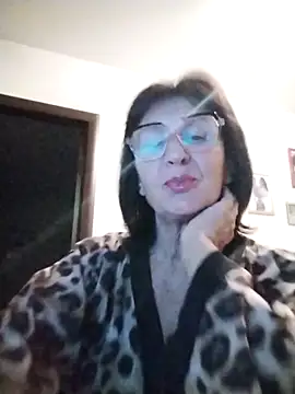 Snapshot of AlbinaXPretty chatting on September 2025 07:25:01 PM AlbinaXPretty online show from September 2025 07:25:01 PM