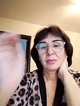 Snapshot of AlbinaXPretty chatting on October 2025 06:14:02 AM AlbinaXPretty online show from October 2025 06:14:02 AM