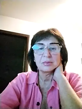 Snapshot of AlbinaXPretty chatting on October 2025 07:57:02 PM AlbinaXPretty online show from October 2025 07:57:02 PM