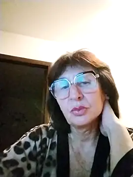 AlbinaXPretty online show from November 2025 04:33:01 PM