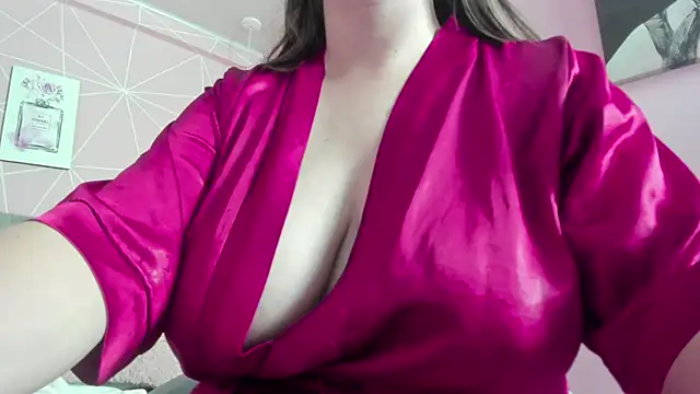 dolly zoe online show from March 2025 12:22:02 AM