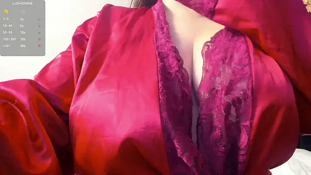 dolly zoe online show from April 2026 09:15:01 AM