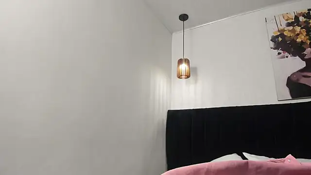 dolly zoe online show from April 2026 05:24:02 AM