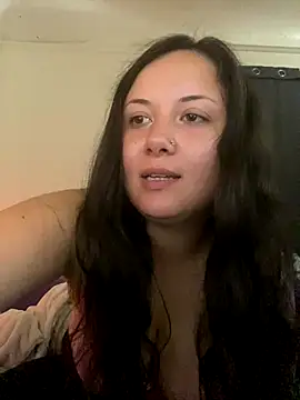 Snapshot of xocrybaby chatting on October 2025 05:12:01 PM xocrybaby online show from October 2025 05:12:01 PM