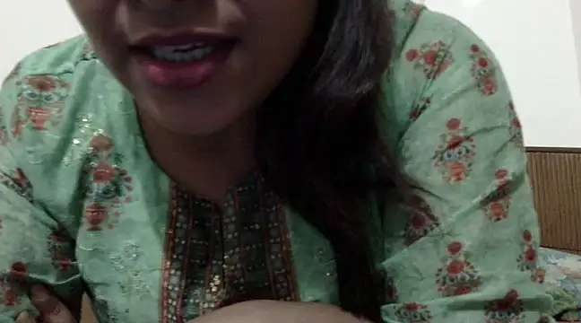 shekira99 online show from March 2025 02:37:02 PM