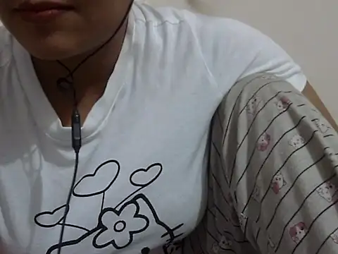 shekira99 online show from October 2025 07:40:01 PM