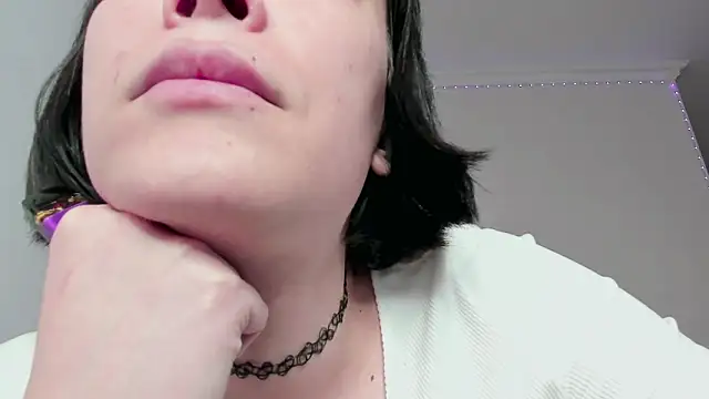 Snapshot of dollmore chatting on January 2025 09:19:01 PM dollmore online show from January 2025 09:19:01 PM