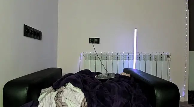 Snapshot of dollmore chatting on January 2025 07:53:01 PM dollmore online show from January 2025 07:53:01 PM