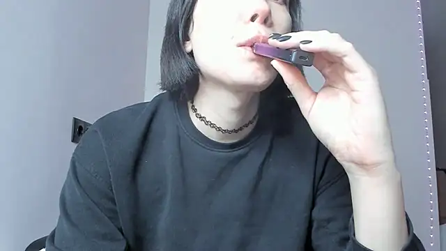 Snapshot of dollmore chatting on February 2025 02:58:01 AM dollmore online show from February 2025 02:58:01 AM