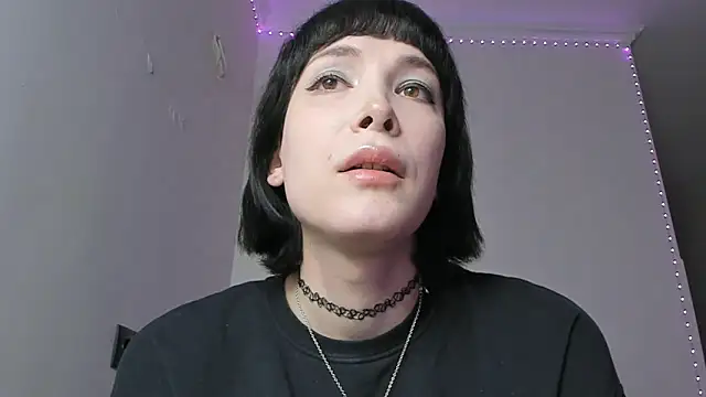 Snapshot of dollmore chatting on February 2025 05:20:02 PM dollmore online show from February 2025 05:20:02 PM