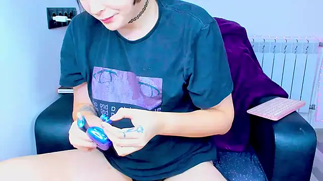 Snapshot of dollmore chatting on September 2025 03:30:02 AM dollmore online show from September 2025 03:30:02 AM