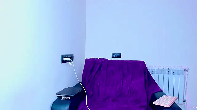 Snapshot of dollmore chatting on September 2025 06:07:01 AM dollmore online show from September 2025 06:07:01 AM