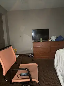 Stressreliever82 online show from April 2026 07:58:02 PM