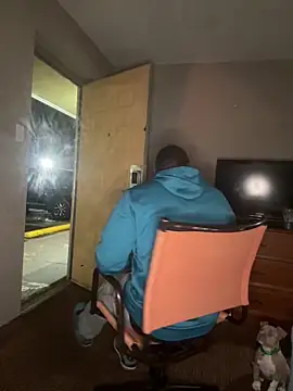 Stressreliever82 online show from April 2026 09:59:01 AM