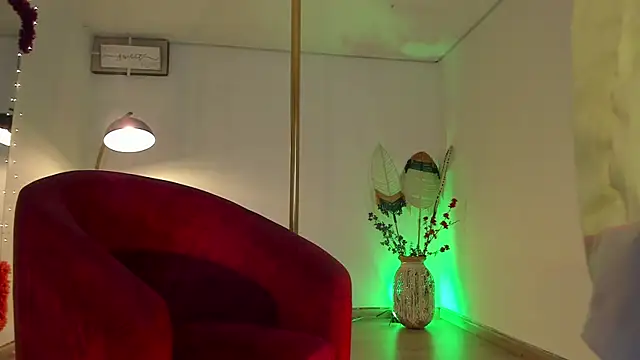 Kat Art online show from December 2024 01:02:01 AM