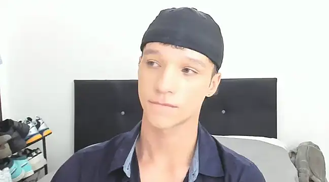 angelcortes online show from January 2025 12:02:01 PM