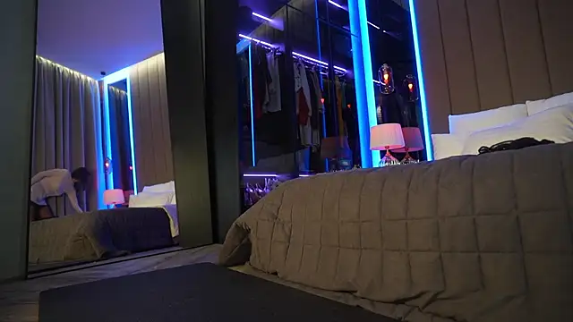 Arte Adelle online show from December 2024 09:13:02 AM