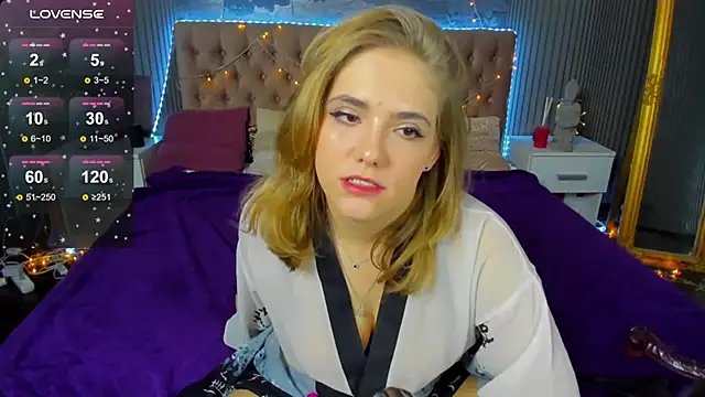 DellaRowe online show from December 2024 04:49:01 PM