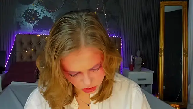 DellaRowe online show from December 2024 01:22:02 PM