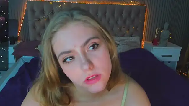 DellaRowe online show from December 2024 04:25:01 PM