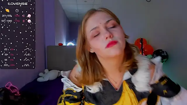 DellaRowe online show from November 2025 01:11:02 PM