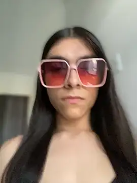 valendoll online show from October 2025 09:48:02 PM