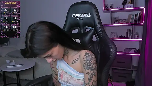 vinkitinkii online show from December 2024 09:24:01 AM