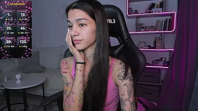 vinkitinkii online show from December 2024 09:39:02 AM