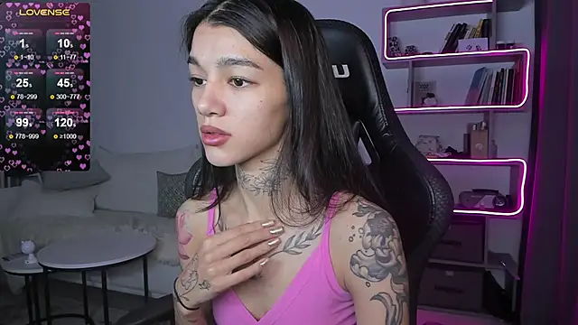 vinkitinkii online show from December 2024 06:48:01 AM