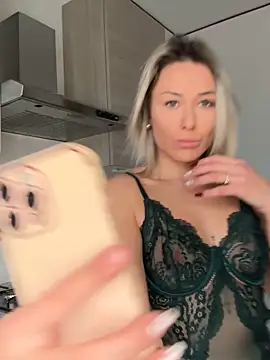 petrouchkaaa  online show from February 2026 09:23:01 AM