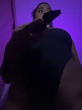 charlotteeruss online show from April 2026 01:38:01 AM