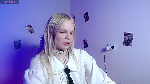 Snapshot of Emily_Nyaffee chatting on March 2026 08:31:02 AM Emily Nyaffee online show from March 2026 08:31:02 AM