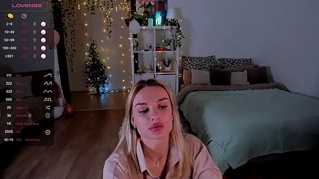 MissLovex online show from December 2024 01:36:02 PM
