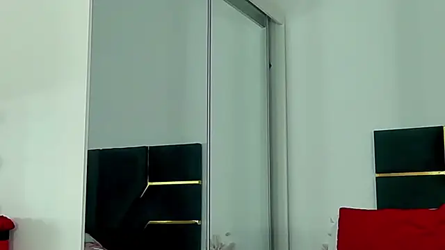 AllisonSweets online show from April 2026 10:42:02 AM